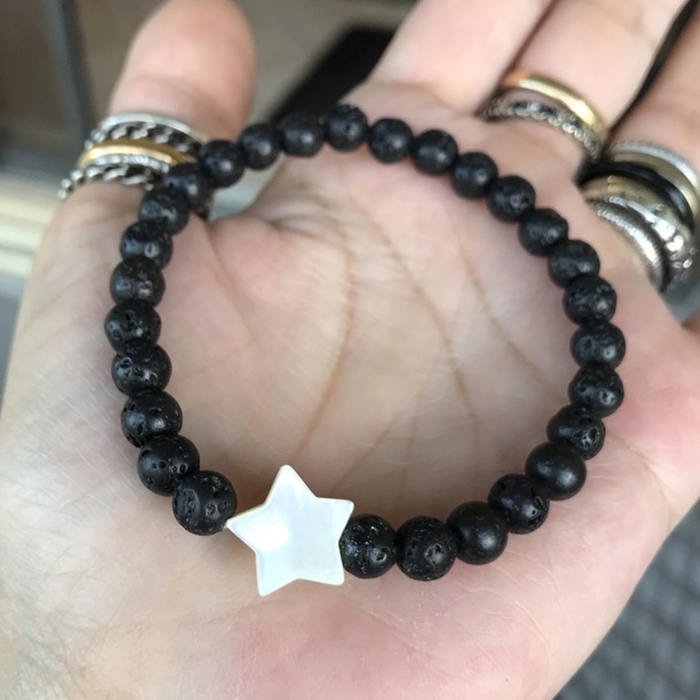 π΄SALE ! genuine mother of pearl star bracelet - Picture 3 of 9